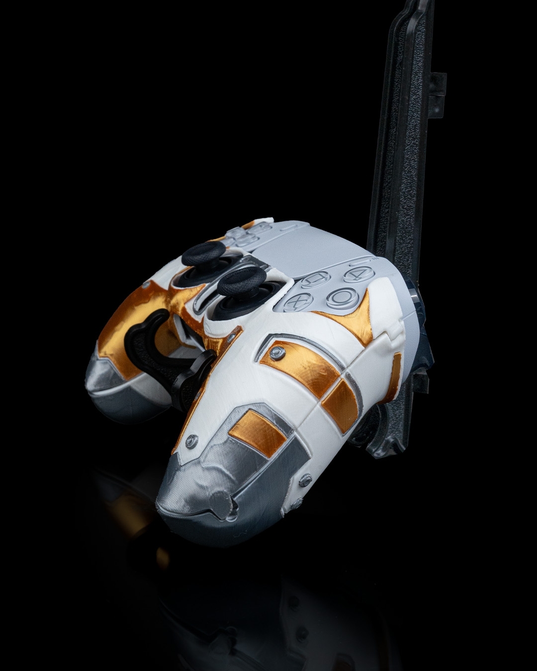 PlayStation%205%20DualSense%20Oyun%20Kolu%20CyberArmor%20Temalı%20Kılıf